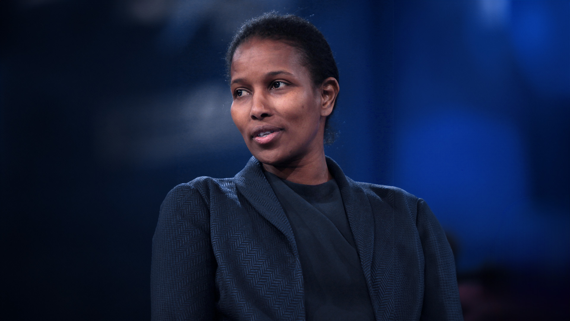 我们能从阿亚安·希尔西·阿里的归信中学到什么